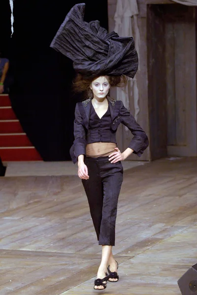 Look 17
